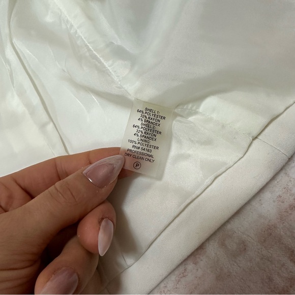 CALVIN KLEIN Contrast Black & White Jacket - Picture 5 of 9